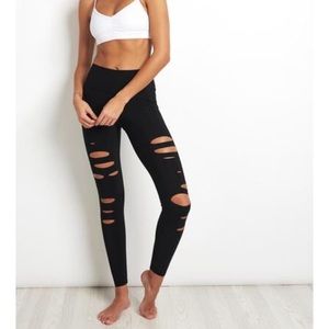 Alo yoga ripped warrior leggings XS black